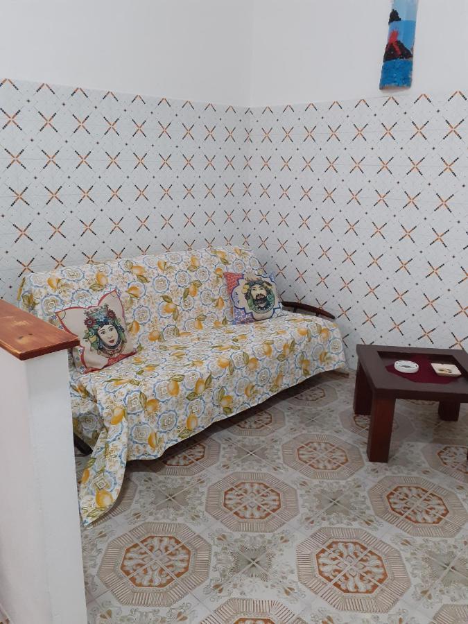 Domus Apollo Apartment Đảo Lipari Ngoại thất bức ảnh